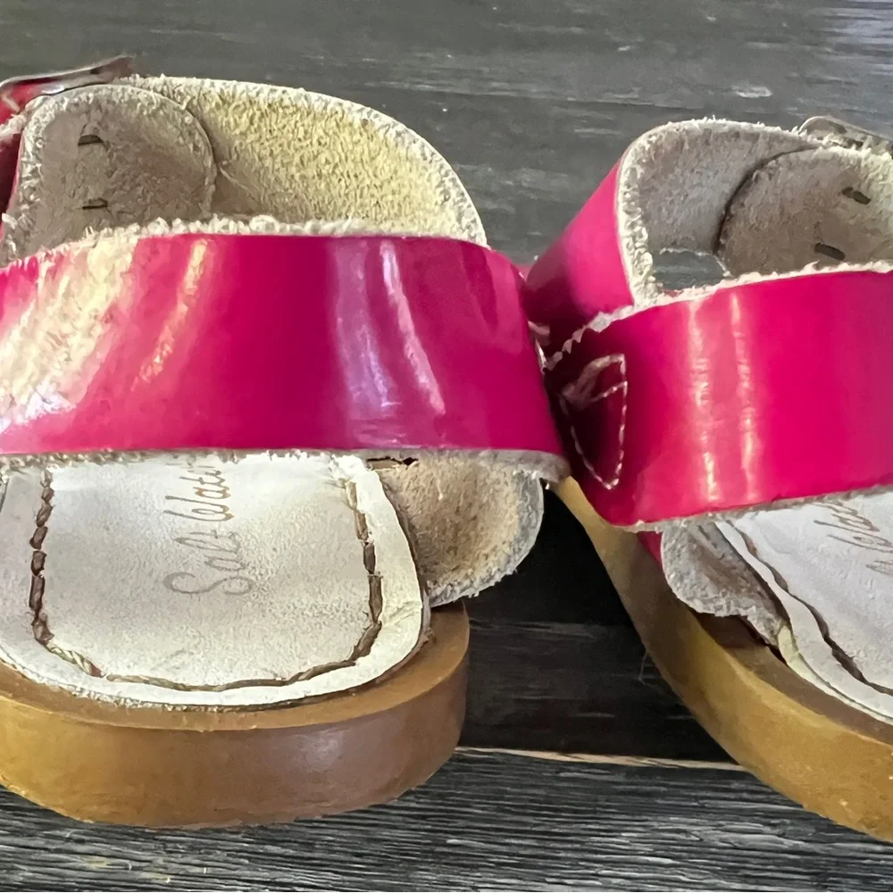 Girls Salt Water Sandals by Hoy - Pink sz6